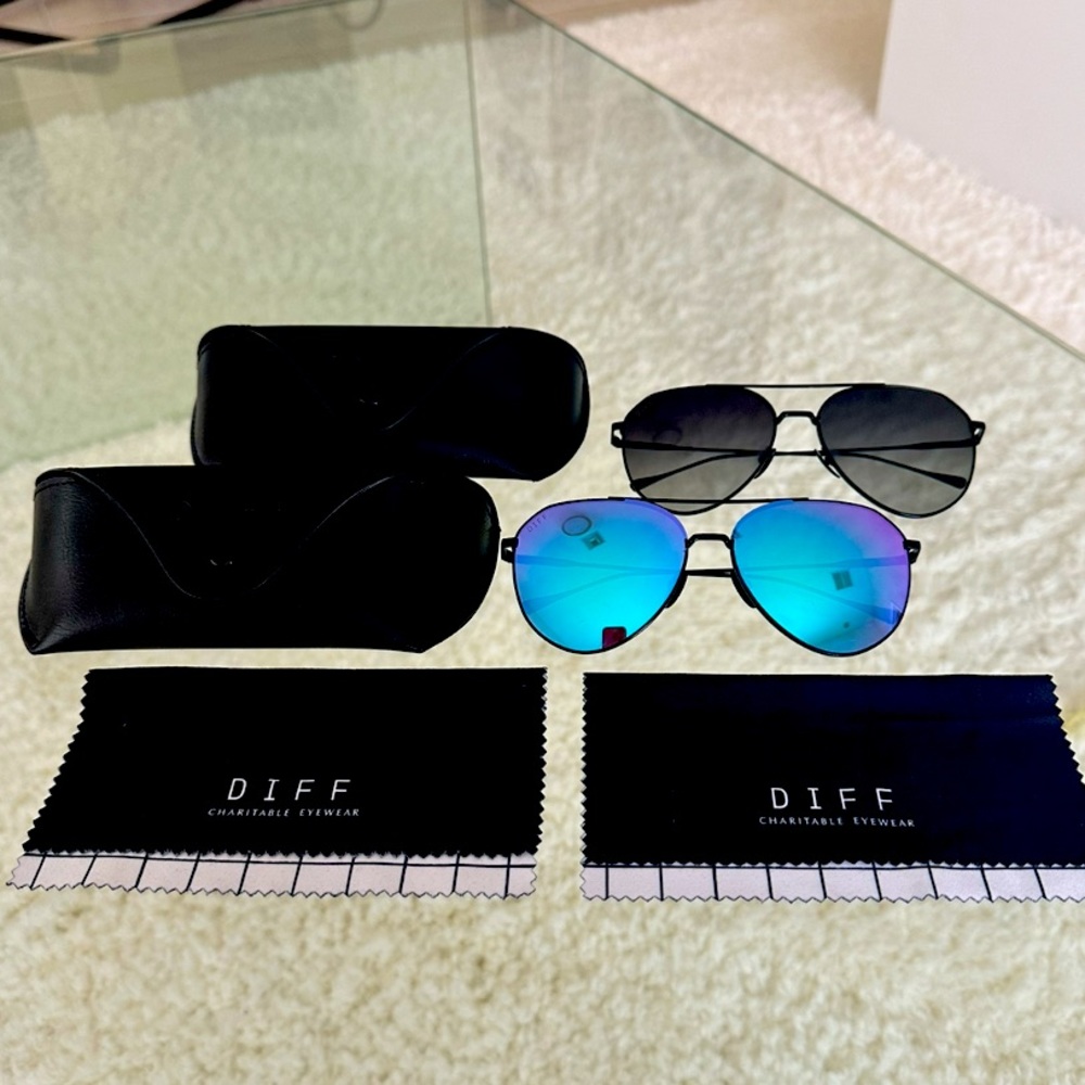 DIFF Dash Aviator Sunglasses TWO FOR ONE!